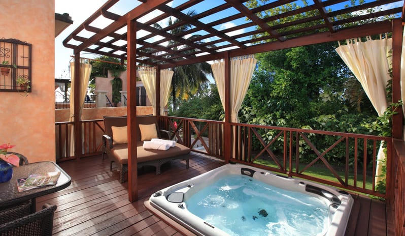 Little Arches-Garden Jr Suite with Whirlpool 4_10601